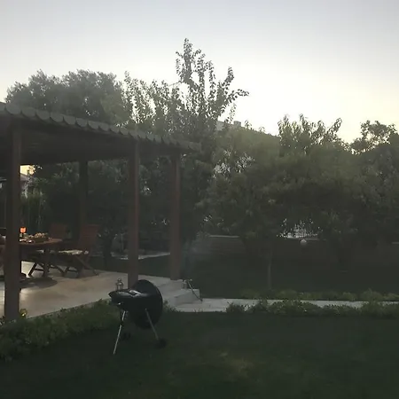 Yazlik Villa