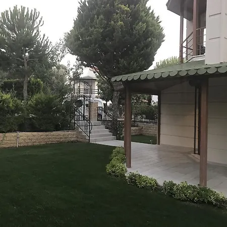 Yazlik Villa *